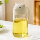 Nosso Borrifador de Azeite e Dosador de Óleo foi desenhado para eliminar o excesso, garantindo que você use apenas a quantidade necessária. É a ferramenta que faltava para levar saúde e praticidade à sua cozinha e ao seu churrasco.
